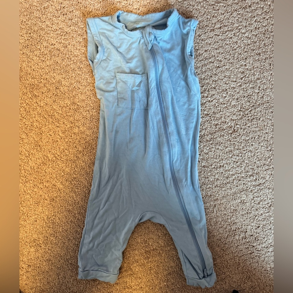 Kyte BABY Zippered Sleeveless Romper in Stream Size 18-24 months